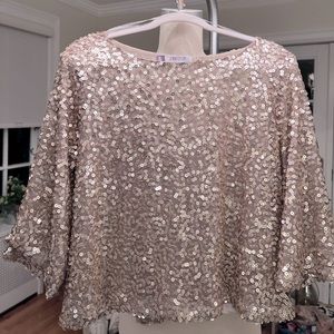Jennifer Lopez champagne colored sequin top